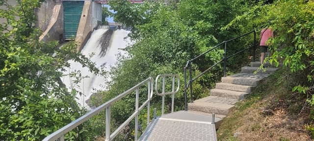 Riverfront Park - Image 1