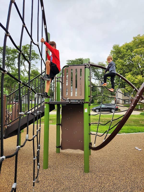 Riverfront Park - Image 2
