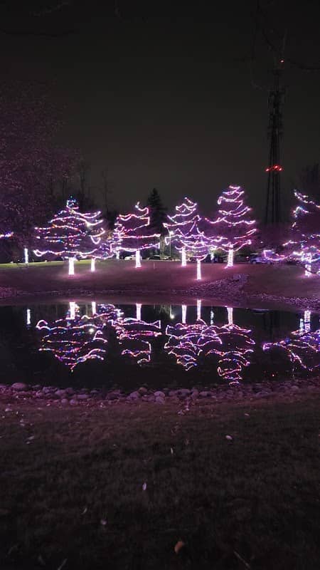 Stow City Center Picnic Area - Image 1