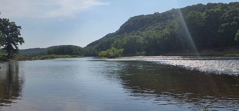 White House River Access - Image 1