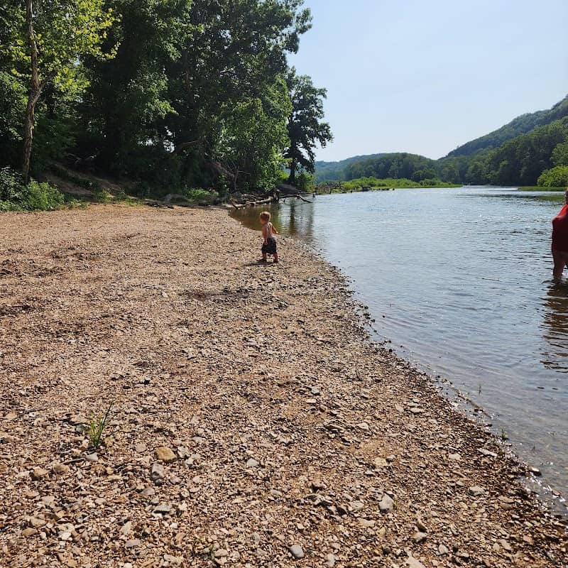 White House River Access - Image 2