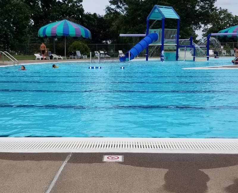 Riverside Park - Image 2