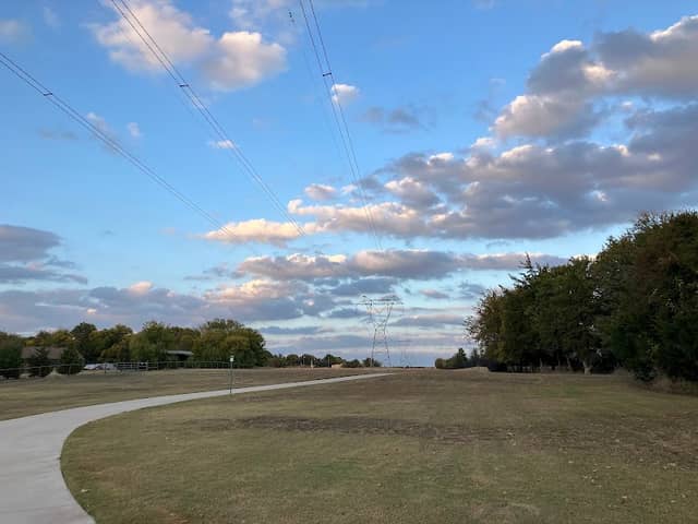 Bur Oak Trailhead (Northeast end) - Image 1