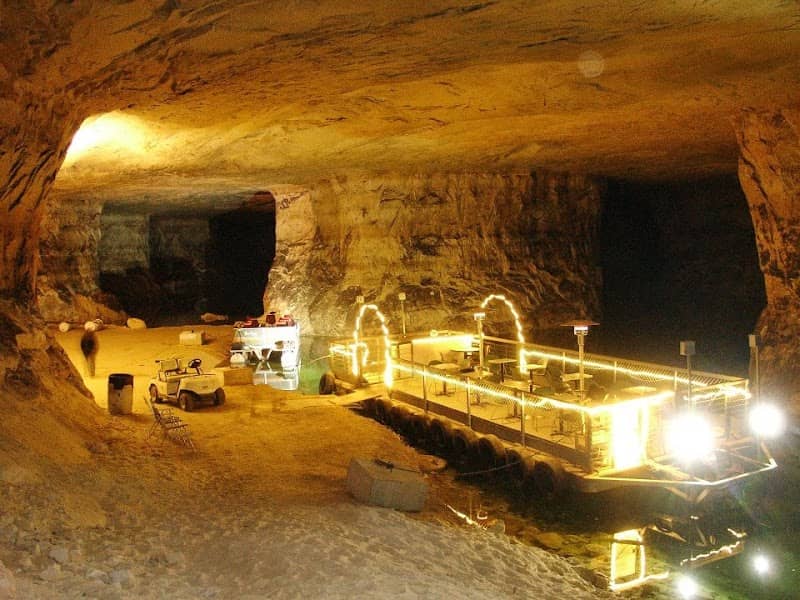 Crystal City Underground - Image 2