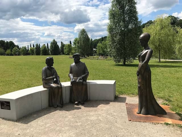 Figurengruppe - Image 2