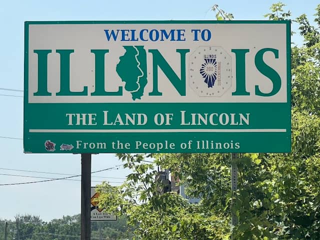 Welcome To Illinois Sign - Image 1