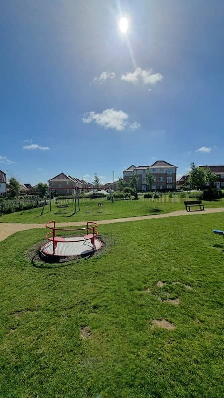 Aylesham Park - Image 1