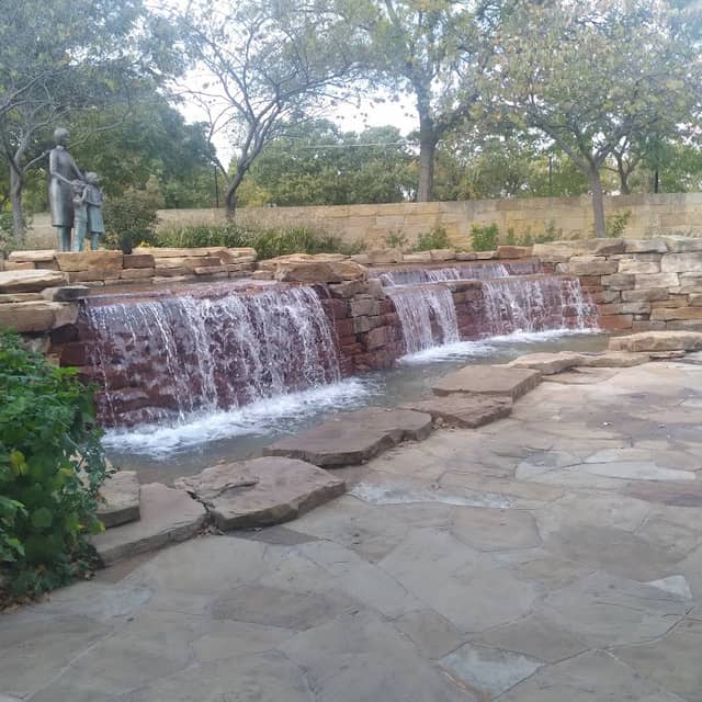 Veterans Memorial Park - Image 2