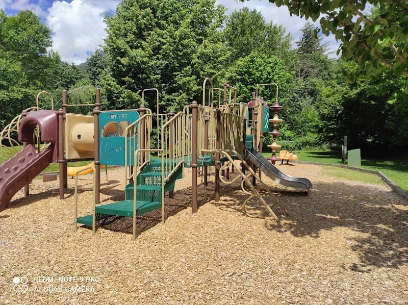Edgewater Park - Image 1