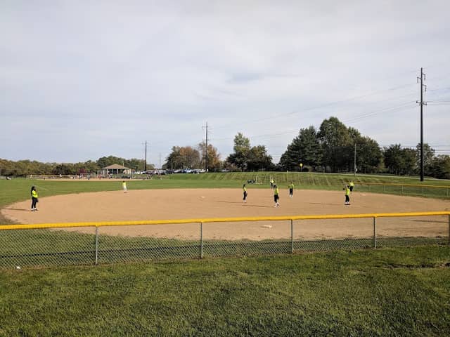 Richardson Road Park - Image 1