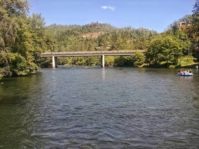 Upper Rogue River Park - Image 1