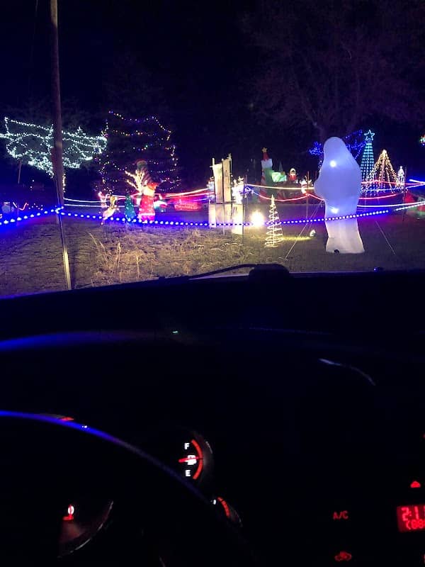 Jurgess Christmas Display - Image 1