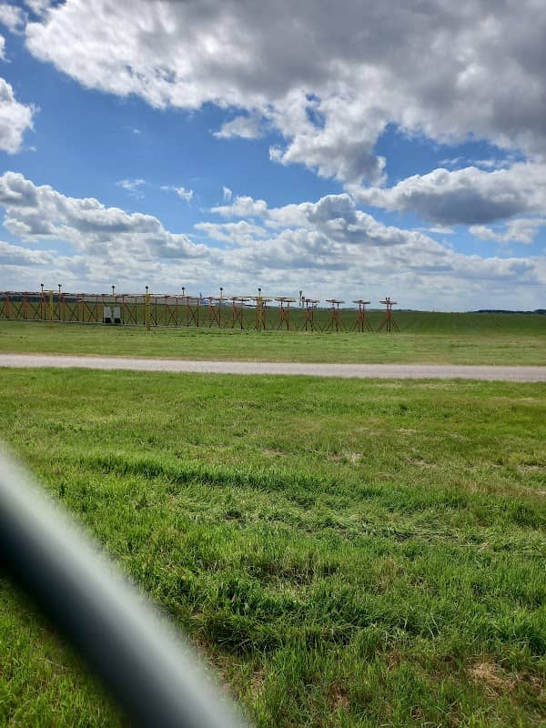 East Midlands Airport Picnic and Viewpoint Area (EMG) - Image 1