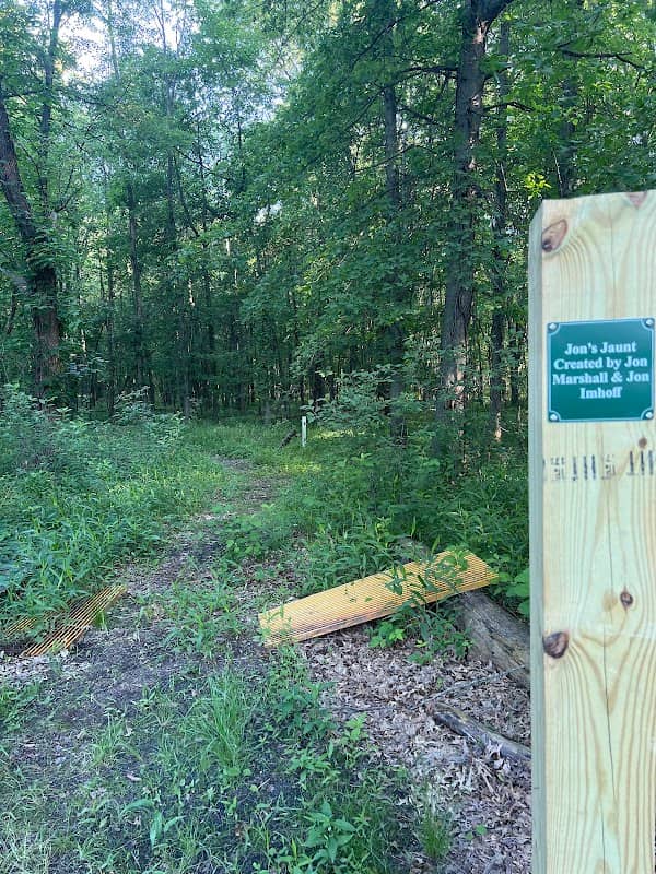 William J Robertson Nature Preserve (South Park / Lot C) - Image 2