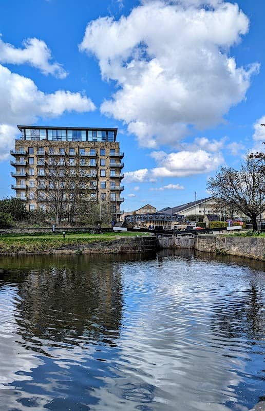 Calder Navigation Society - Brighouse Boat Trips - Image 2