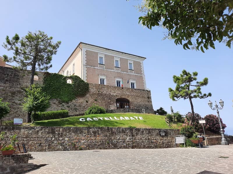Castello dell'Abati - Image 1