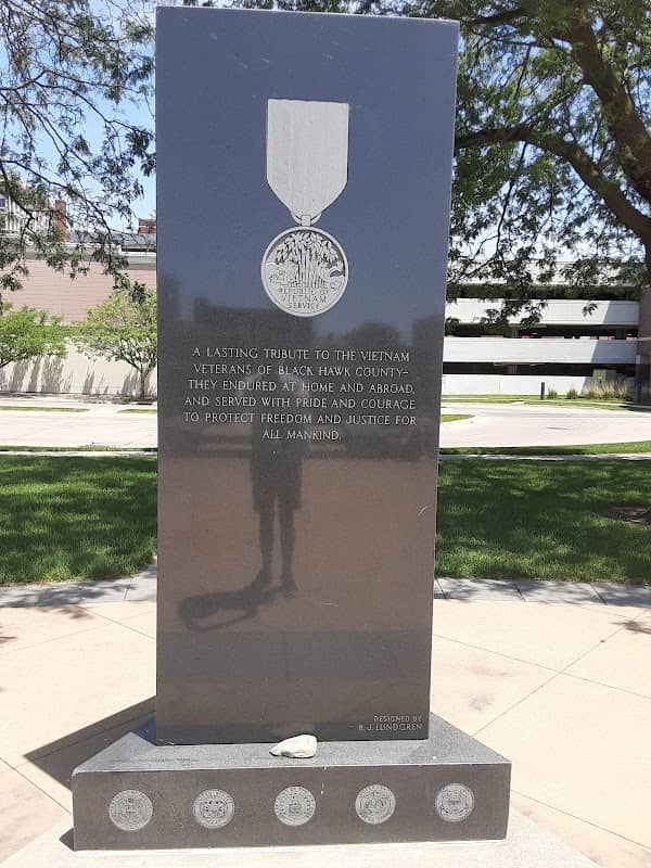 Vietnam Memorial Monument - Image 2
