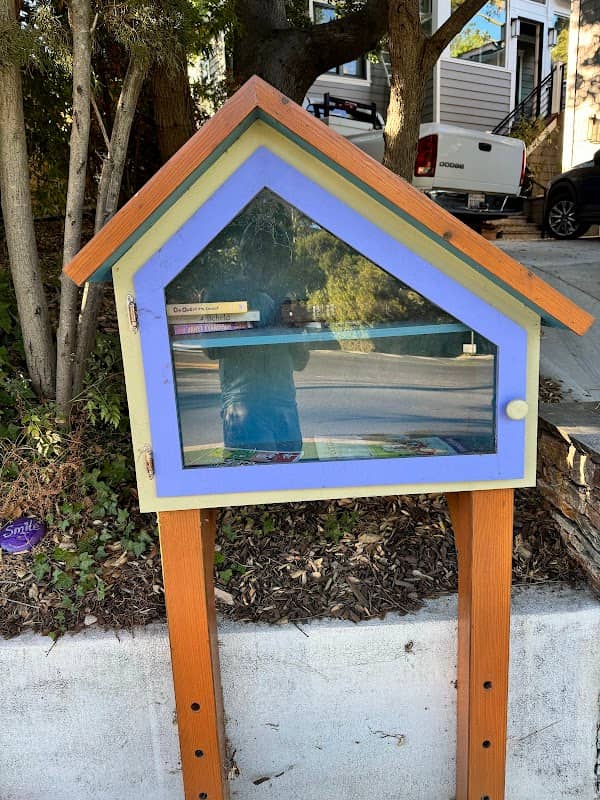 Little Free Library - Image 2