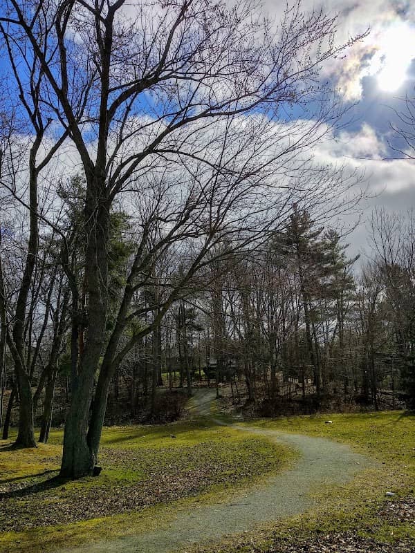 Pelham Corners Park - Image 1