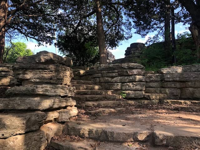 Roman Nose Pool Area - Image 1