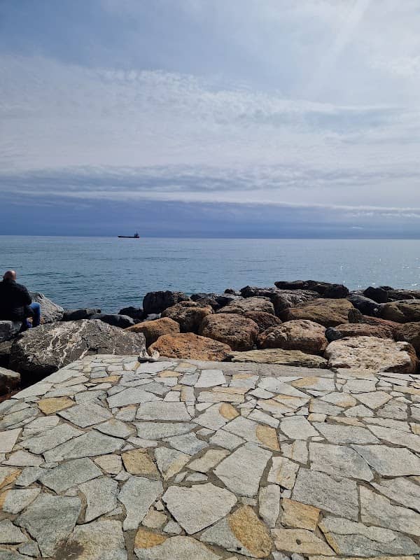 Spiaggia libera - Image 1