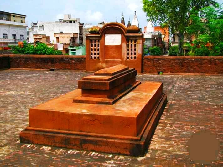 Ibrahim Lodi Tomb - Image 1