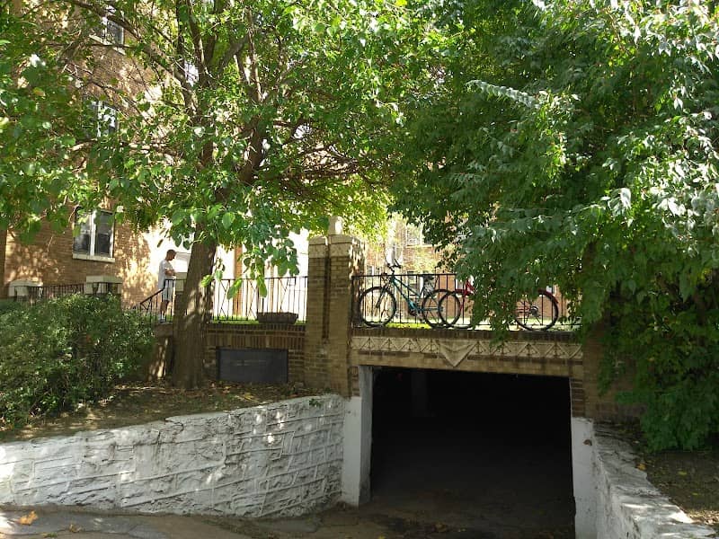 Highland Park - Image 3