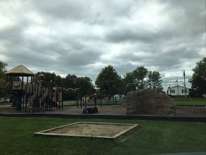 Veteran's Park - Image 1