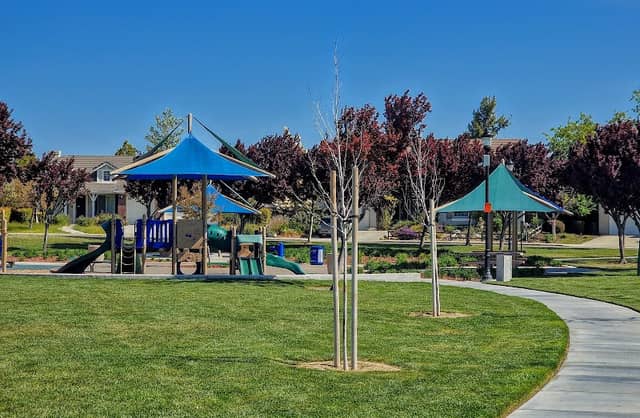 Novarina Park - Image 2