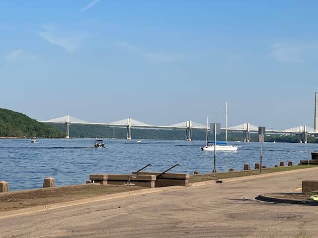 Stillwater light up - Image 1
