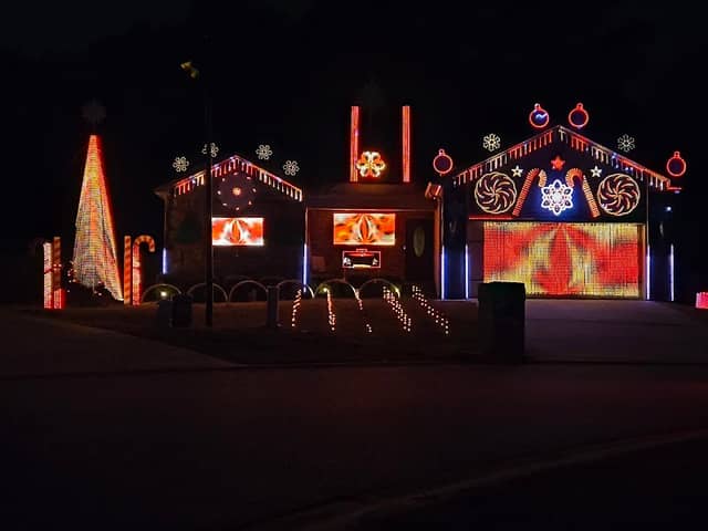 Hendricks House of Lights - Image 2
