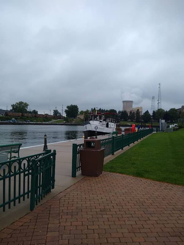 Millennium Plaza - Image 2