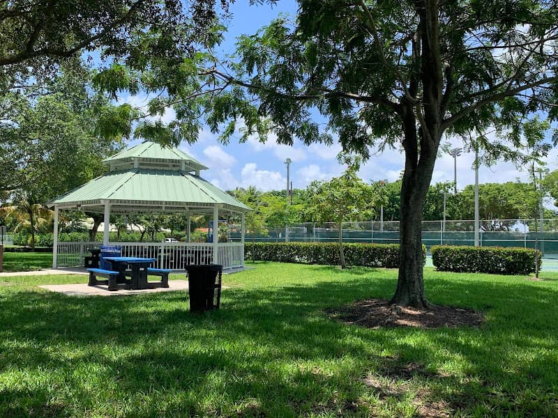 Bayview Park - Image 2