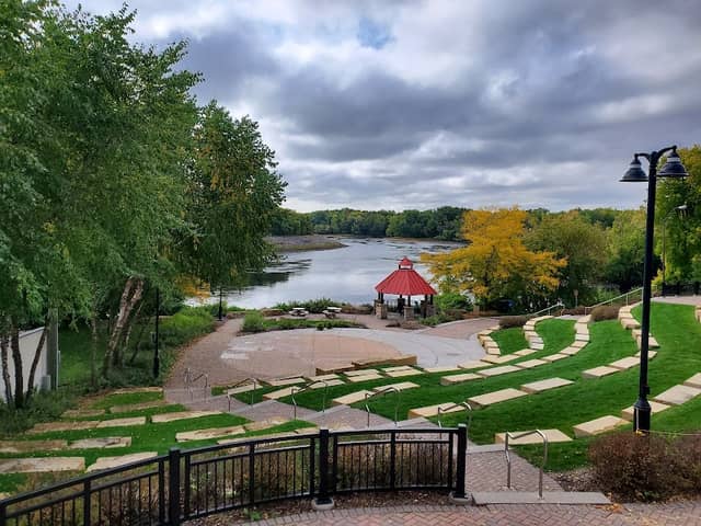 Rivers Edge Commons - Image 2