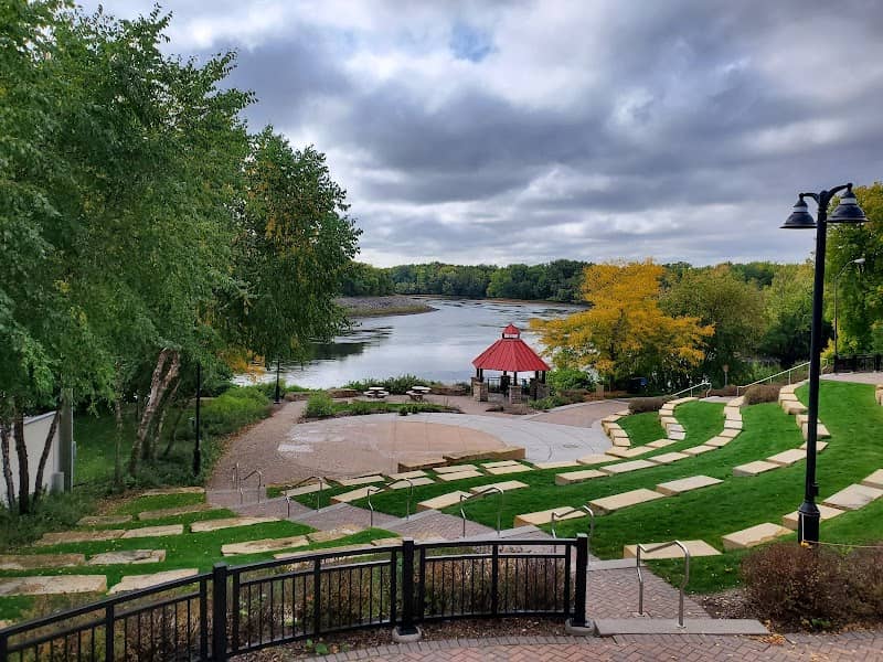 Rivers Edge Commons - Image 2