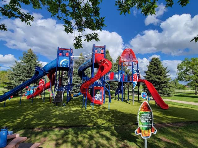 Evans Park - Image 2