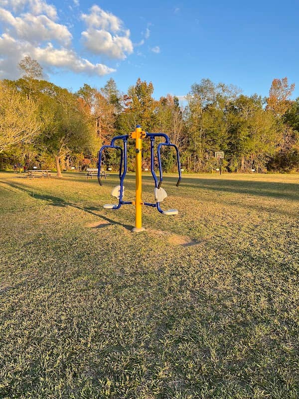 DOGWOOD PARK - Image 1