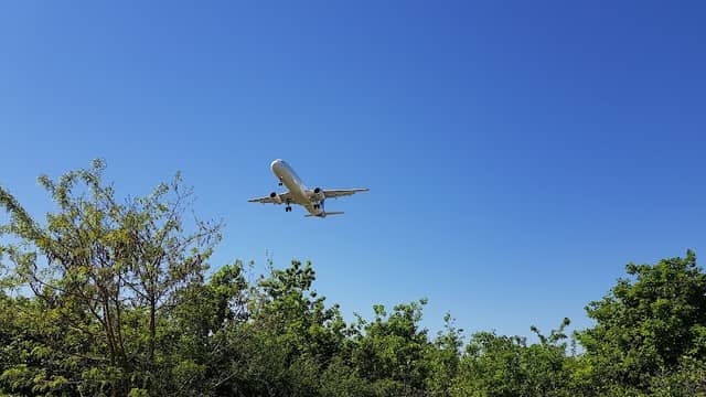 Aussichtspunkt an der Landebahn Nordwest (Spotterpoint) - Image 1