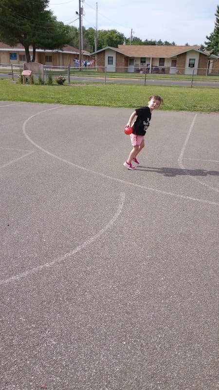 Minnie Barr Park - Image 1