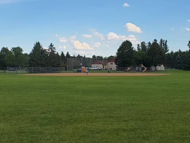 Wisen's Park - Image 1