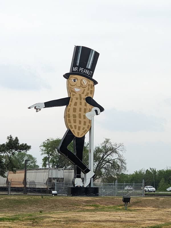 World's Largest Mister Peanut - Image 1