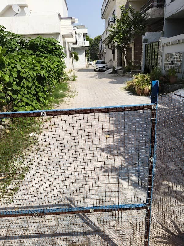 Anand Avenue Park - Image 1