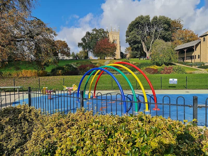 Abbey Park - Image 2