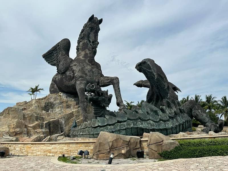 Pegasus And Dragon Statue - Image 1