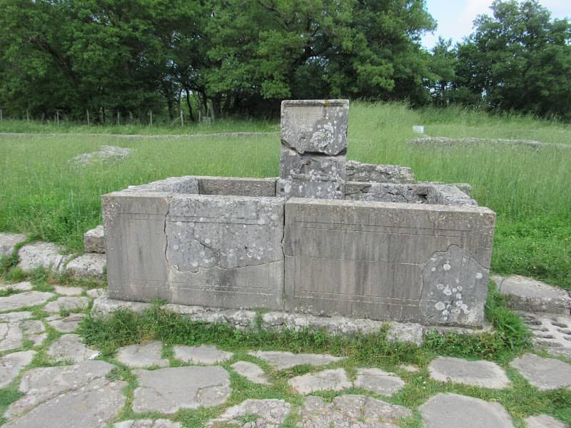 Fountain Mascherone - Image 1