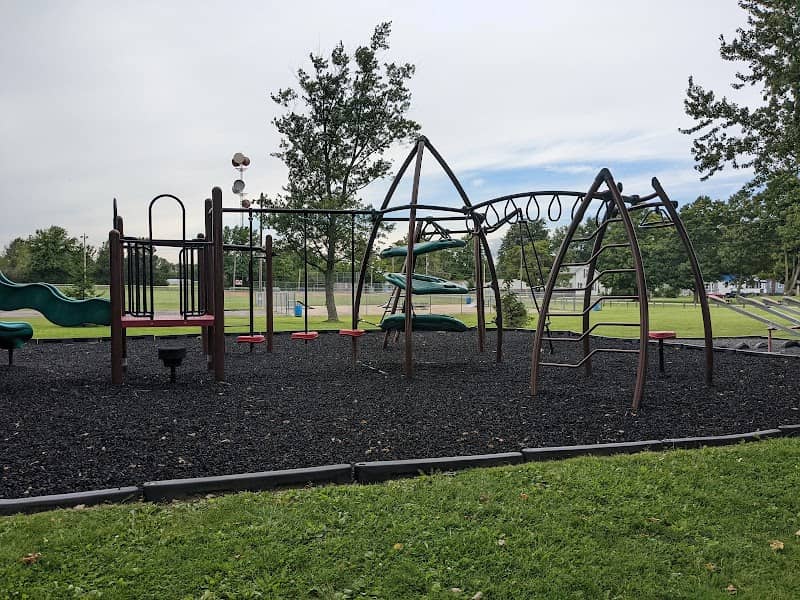 Lions Park - Image 1