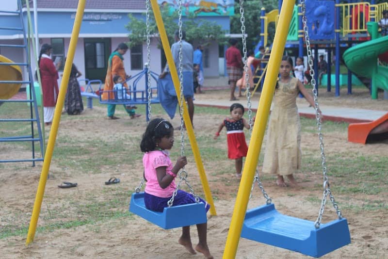 Kollampuzha Boat Station & Children's Park - Image 1
