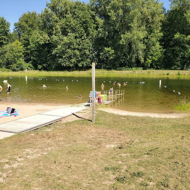 Fox Memorial Park - Image 1
