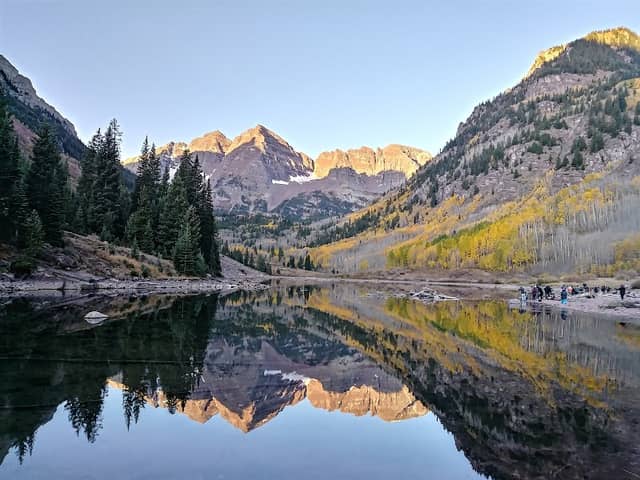 Maroon Bells Amphitheatre - Image 1
