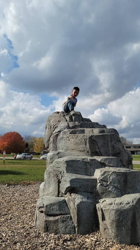 Huston Park - Image 3